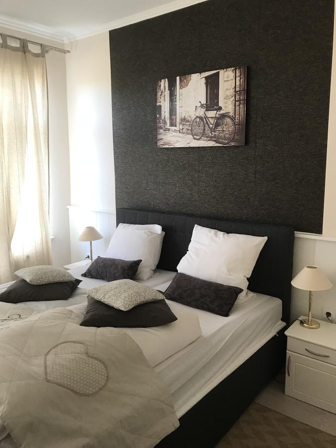 Elbhotel Bleckede Buitenkant foto