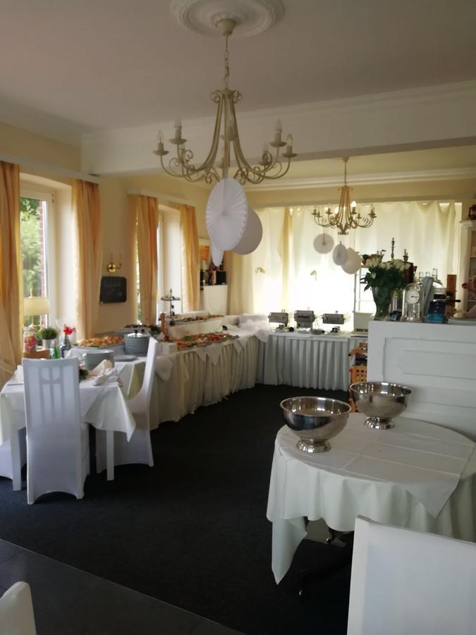 Elbhotel Bleckede Buitenkant foto
