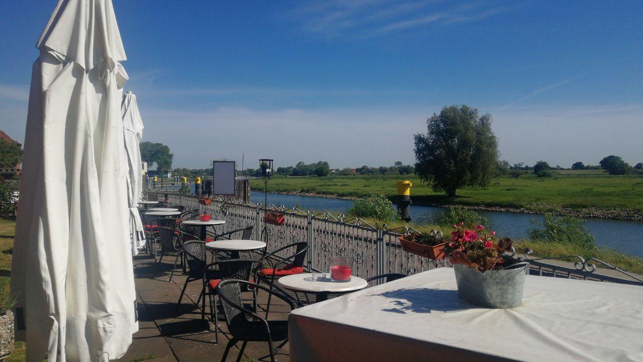 Elbhotel Bleckede Buitenkant foto
